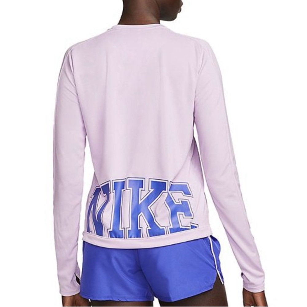 Nike Women's Dri-FIT Swoosh Run Mid-Layer Top NWT (Medium)